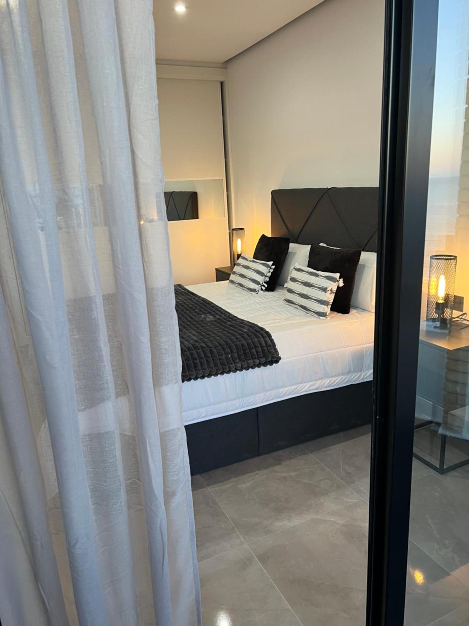 Apartamento ronda 4 Fuengirola Bagian luar foto